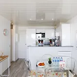 Apartment Vue Avec Grande Terrasse -