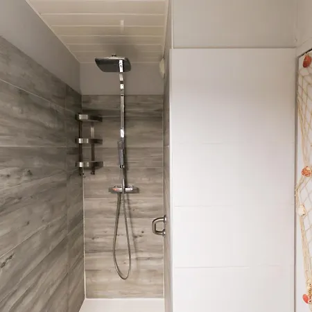 T3 Vue - Grande Terrasse - Piscine - Tennis - アパート *